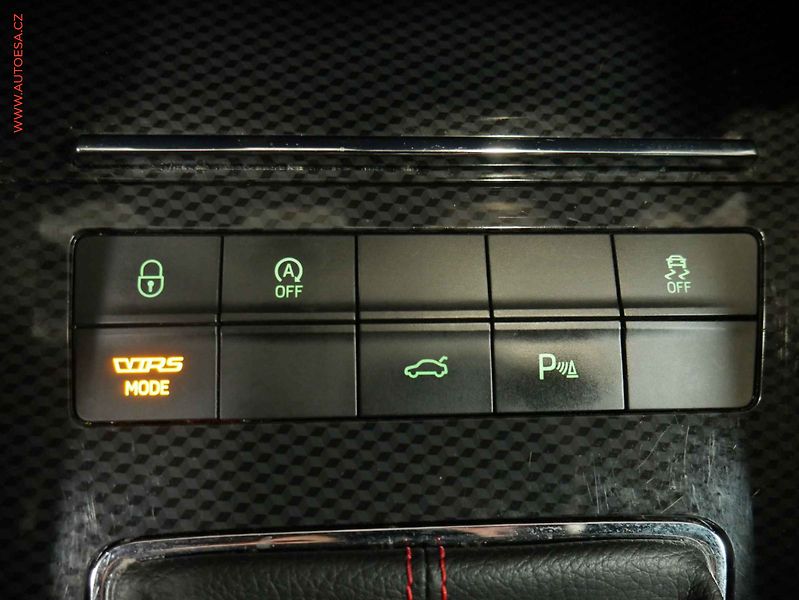 Škoda Octavia (2019) 2.0TSi, Navi, LED - fotka 24 z 25