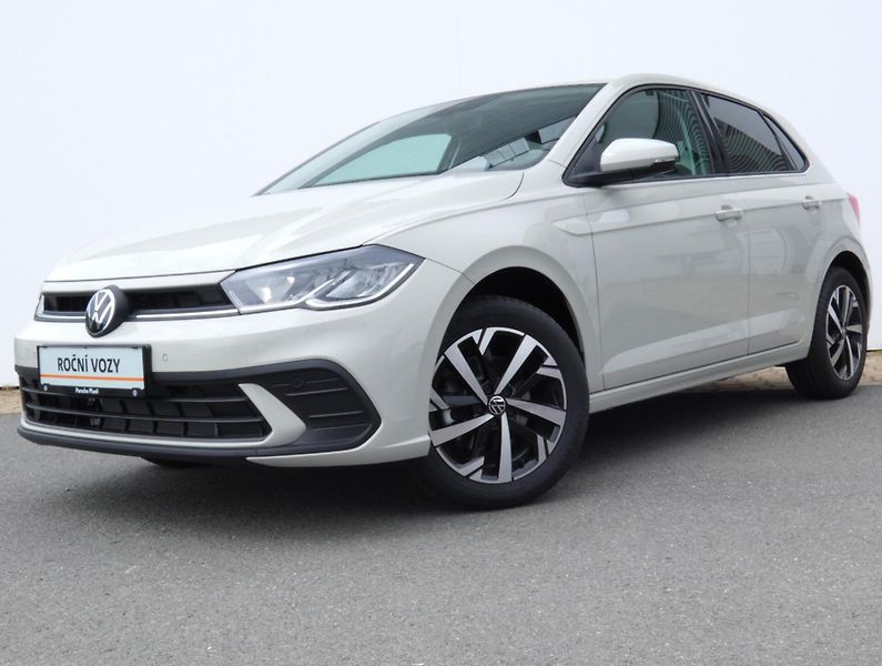 Volkswagen Polo People 1,0 TSI 85 kW 7DSG - fotka 6 z 30