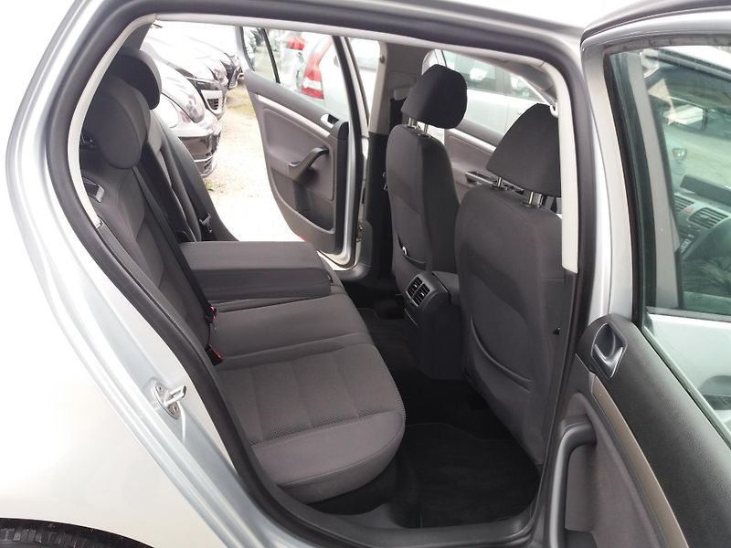 Volkswagen Golf 1.4TSi,90kW,DSG,SERVISNÍ KNÍŽK - fotka 14 z 22