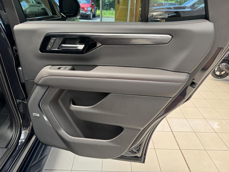 Chevrolet Tahoe RST 6,2 V8 - fotka 19 z 64
