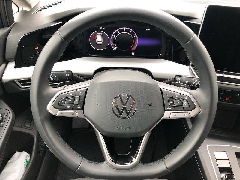 Volkswagen Golf 1.5 eTSi DSG 7st. LIFE - fotka 17 z 29