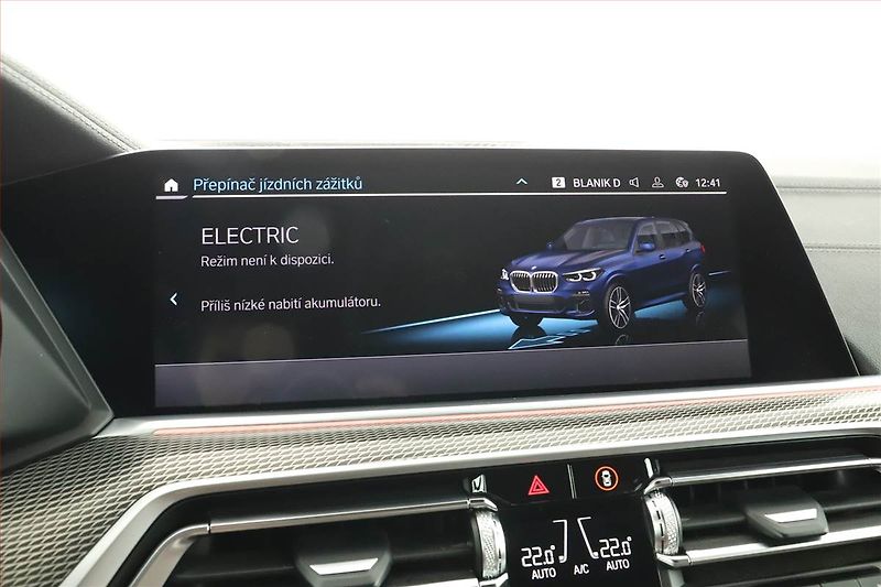 BMW X5 (2023) xDrive45e iPerf. - fotka 16 z 22