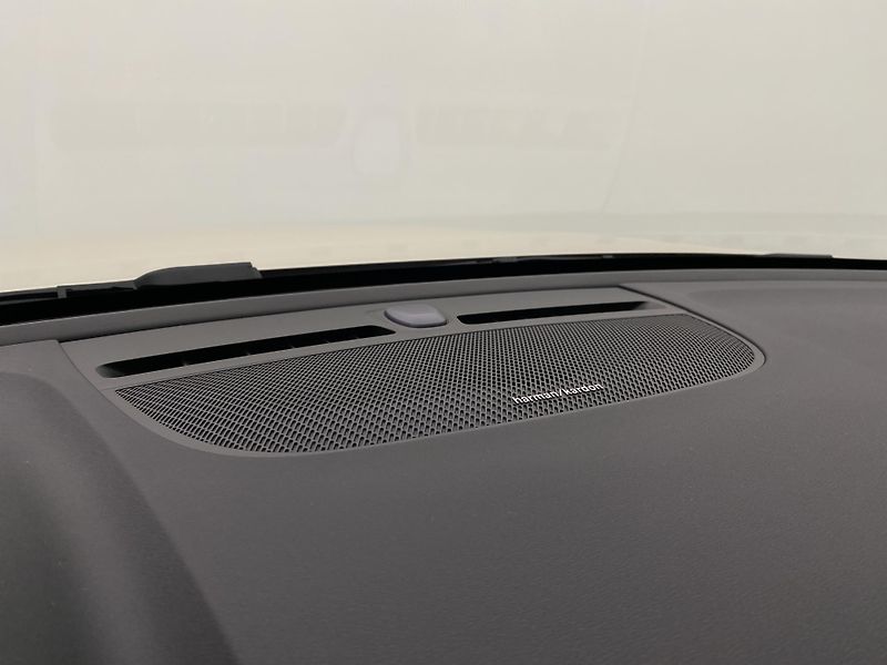 Volvo XC40 (2026) B3 AUT DARK ULTRA  - fotka 33 z 63
