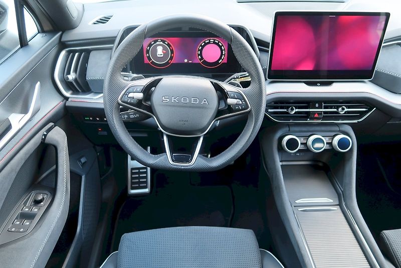 Škoda Kodiaq (2025) SportLine 2,0 TDi/110 kW  DSg - fotka 10 z 32