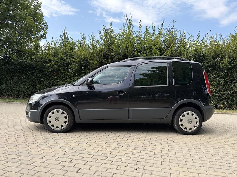 Škoda Roomster 1.6 Scout Plus Edition - fotka 5 z 32