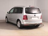 Volkswagen Touran (2007) 1.9 TDI, 7 míst, po STK, Tažné - náhled 3