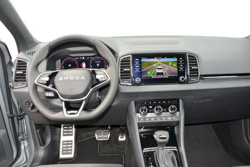 Škoda Karoq (2026) SportLine 1,5 TSI 110 kW 7 AP - fotka 10 z 22