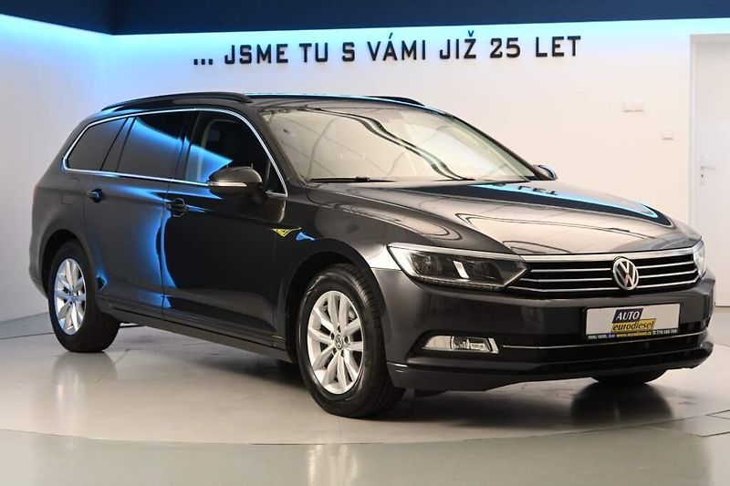 Volkswagen Passat (2018) 2.0 LED ACC TDI - fotka 4 z 32