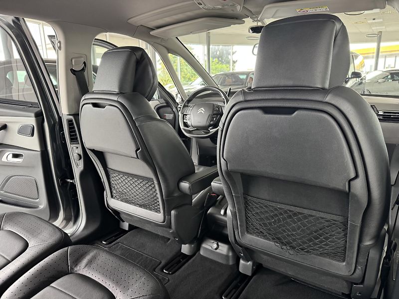 Citroën Grand C4 Picasso 2,0HDi AUT*Masáže*REZERVACE! - fotka 16 z 37