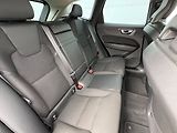 Volvo XC60 Momentum Pro B4 184kW - náhled 16