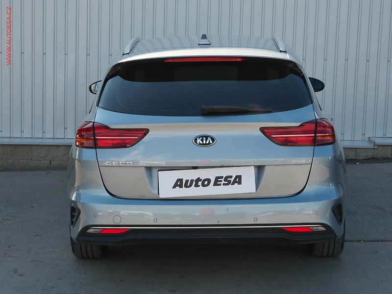 Kia Ceed (2021) 1.5 T-GDi, 1.maj,ČR, Spin - fotka 5 z 23