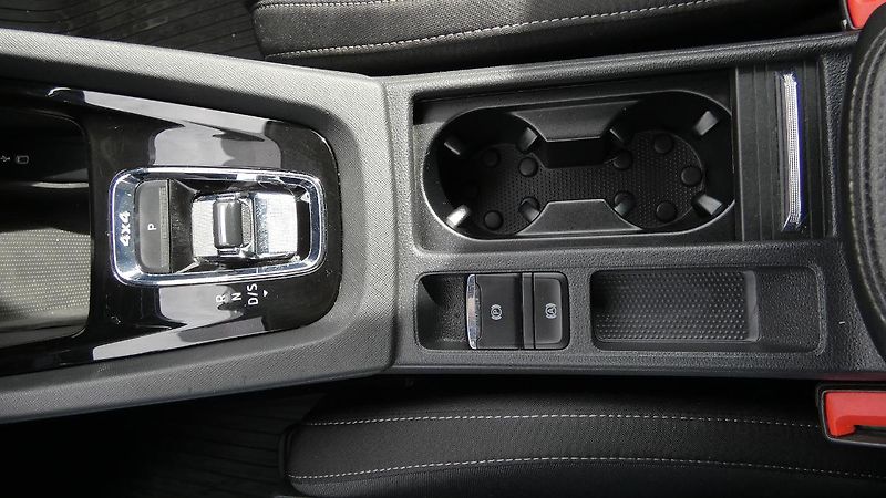 Škoda Octavia Combi 2,0 TDI Style 4x4 DSG 11 - fotka 18 z 25