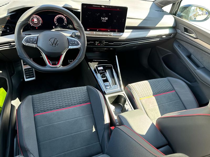 Volkswagen Golf Clubsport 2,0 TSI 7DSG - fotka 10 z 24