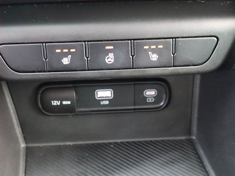 Kia Sportage (2022) 1.6 T-GDI - fotka 17 z 24