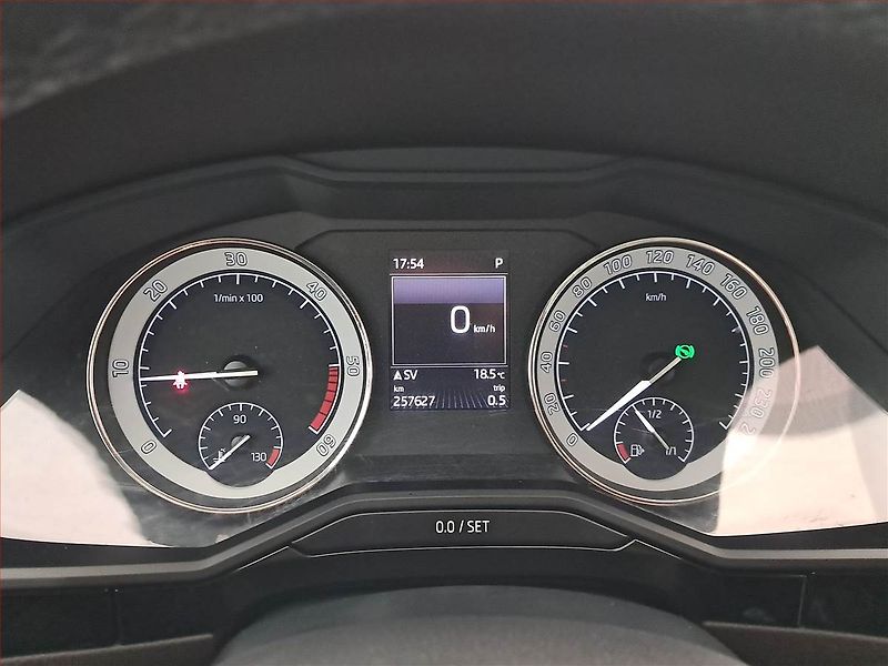 Škoda Superb (2016) 2.0 TDI, 4X4, Automat - fotka 11 z 18