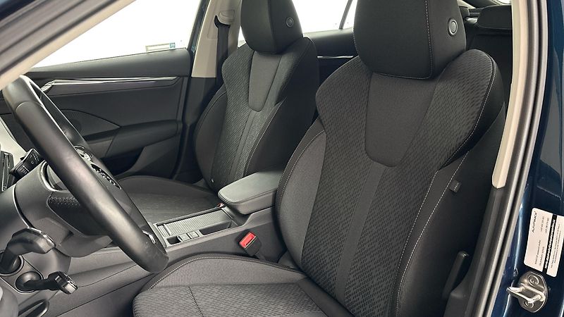 Škoda Octavia 2.0 TDI Style - fotka 15 z 25
