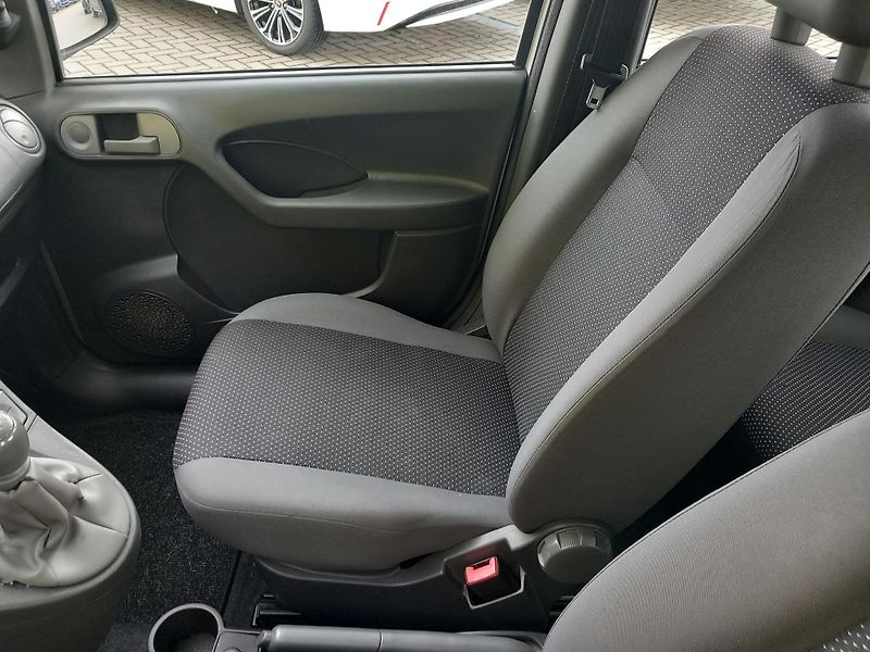 Fiat Panda (2009) 1,1i40kw   86t.KM , NOVÁ STK   - fotka 23 z 28