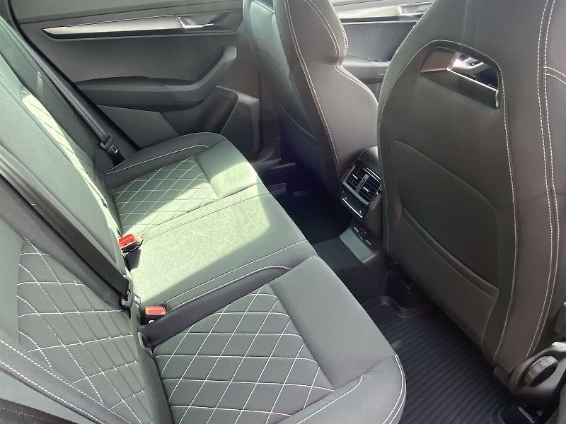 Škoda Karoq (2026) 2,0 TDI 110 kW 4x4 DSG Sportli - fotka 15 z 28