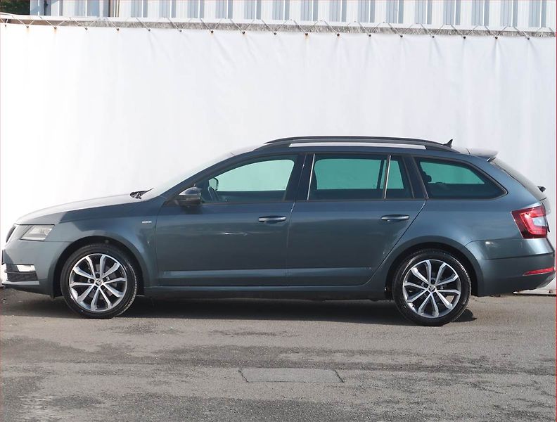 Škoda Octavia (2019) Style 2.0 TDI, Serv.kniha - fotka 3 z 22