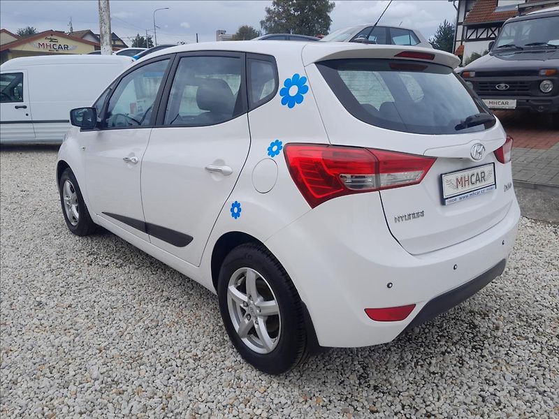 Hyundai ix20 1,4i16V 66 kW - fotka 5 z 48