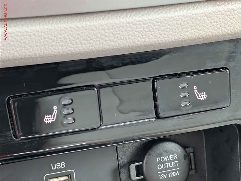 SsangYong Korando (2022) 1.5T-GDi, AT - fotka 14 z 19