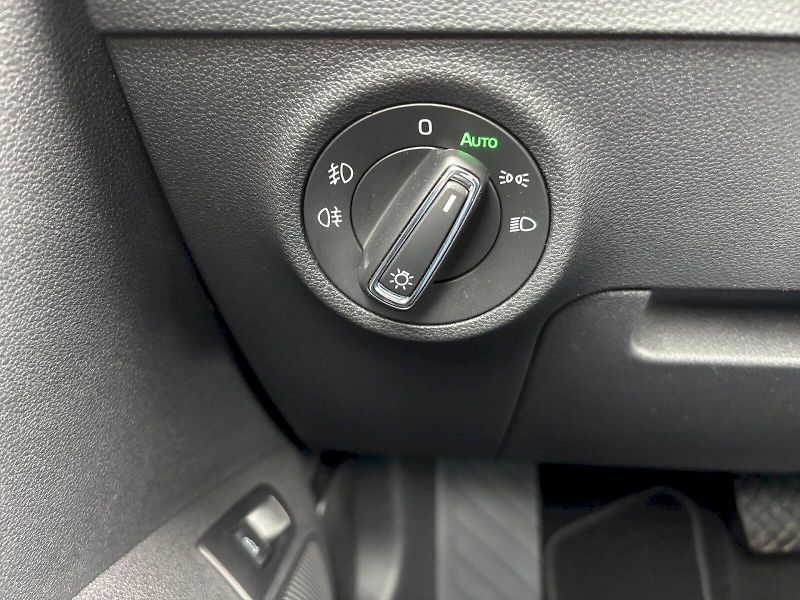 Škoda Karoq (2025) 2.0 TDI 110kW 4x4 DSG Top Sele - fotka 11 z 35