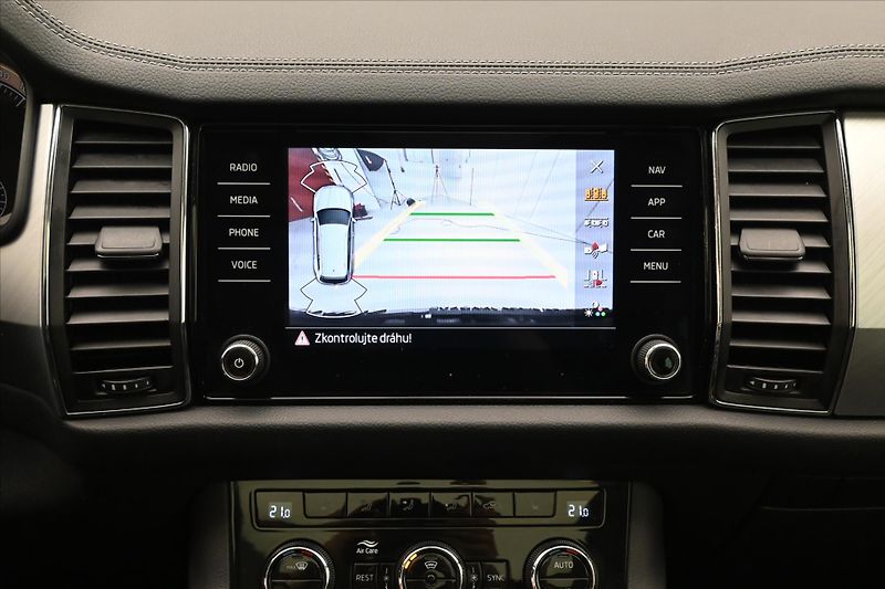 Škoda Kodiaq 2,0 TDI 110 kW DSG  PANORAMA Z - fotka 21 z 32