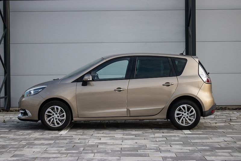Renault Scénic - fotka 8 z 23