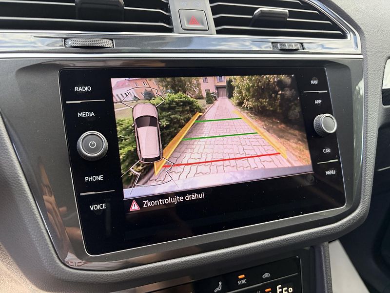 Volkswagen Tiguan 1.4TSI eHYBRID DSG MATRIX  - fotka 52 z 67