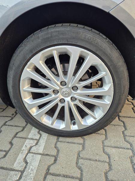 Opel Insignia (2018) SPORTS TOURER 2.0 CDTi 1.Majit - fotka 16 z 37
