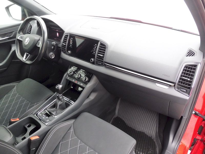 Škoda Karoq (2019) SportLine 1,5 TSI 110kW - fotka 8 z 29