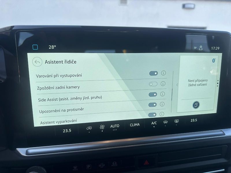 Volkswagen Caravelle (2026) 2.0TDi, 110KW, 8. MÍST - fotka 33 z 40