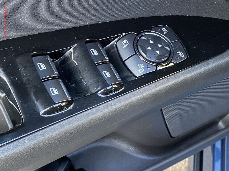Ford Mondeo (2020) 2.0 TDCi, Titanium, AT, LED - fotka 11 z 19