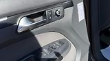 Volkswagen Touran (2011) 1.6TDi 77kW REZERVOVANO - náhled 9