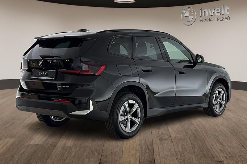BMW X1 xDrive23d - fotka 3 z 24