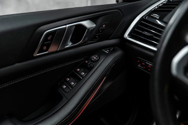 BMW X5 30d Xdrive - fotka 13 z 18