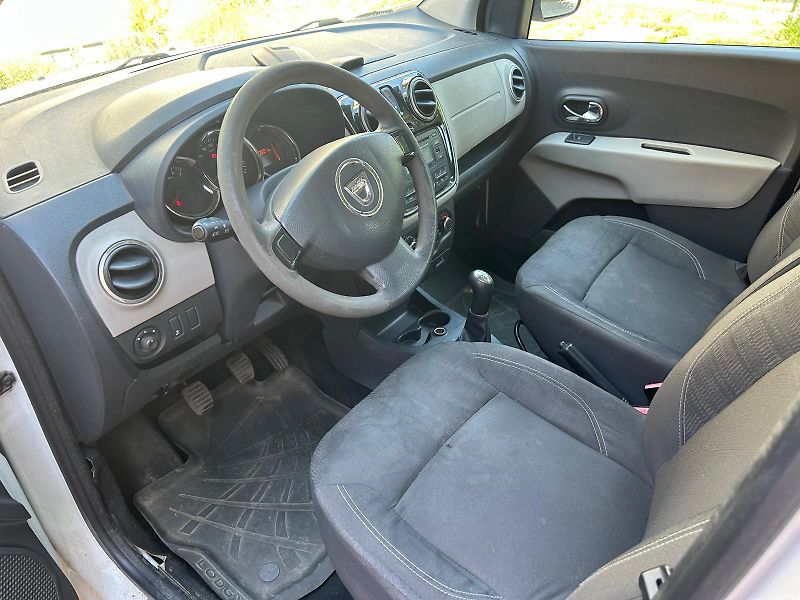 Dacia Lodgy (2014) 1.6 benzin, tazne, 60kW - fotka 4 z 9