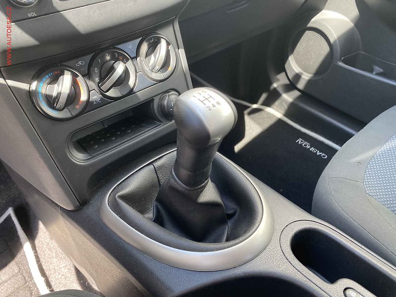 Nissan Qashqai (2013) 1.6, Visia, +ALU - fotka 15 z 16