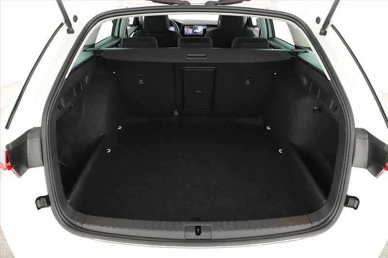 Škoda Octavia (2025) 1.5 eTSI mHEV, SELECTION - fotka 19 z 20