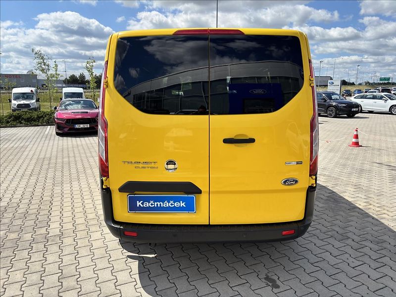 Ford Transit Custom 2,0 Mhev 77kW K.Van DPH L1 - fotka 4 z 32