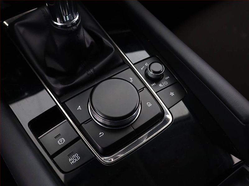 Mazda 3 (2021) 2.0 Skyactiv-X - fotka 16 z 20