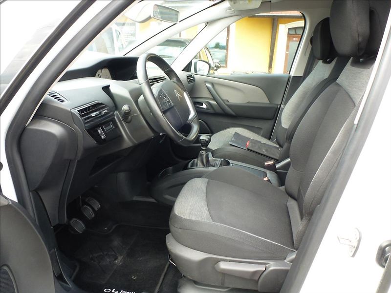 Citroën Grand C4 SpaceTourer 1,2 PureTech 130HP Turbo 6MAN - fotka 17 z 51