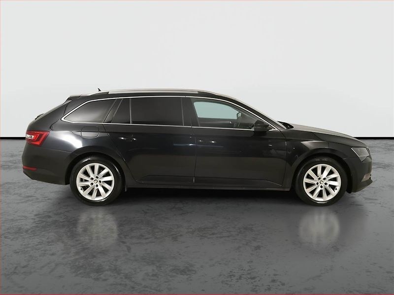 Škoda Superb (2018) 2.0 TDI, Automat, Kůže, Navi - fotka 6 z 26