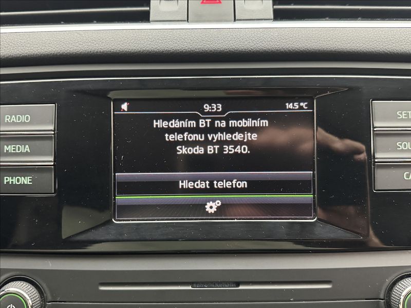 Škoda Octavia 1,4 i 81kW DSG VÝHŘEV DPH ČR - fotka 12 z 27