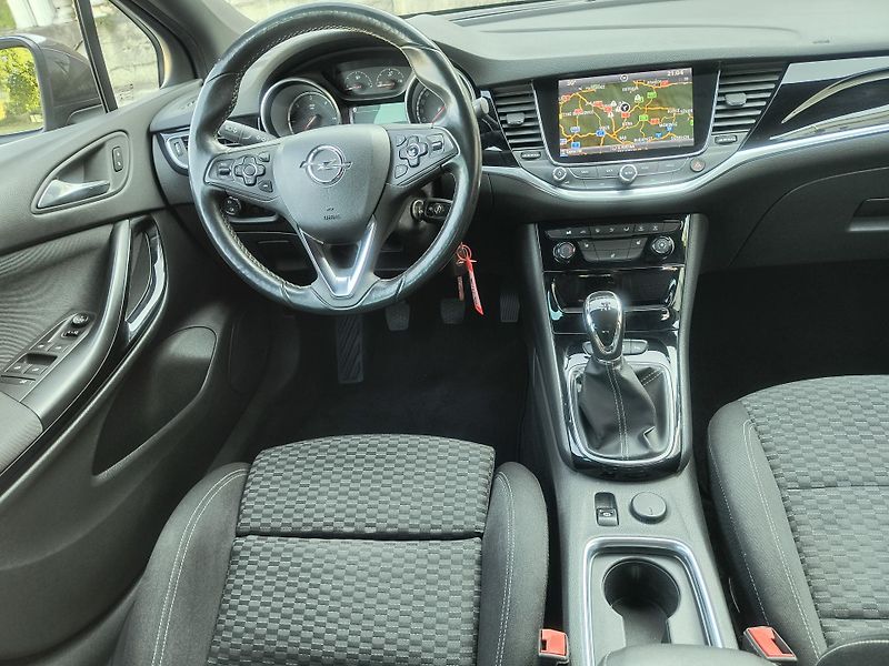 Opel Astra - fotka 22 z 60