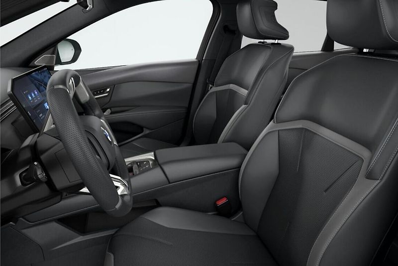BMW i3 50 xDrive Sedan - fotka 4 z 4