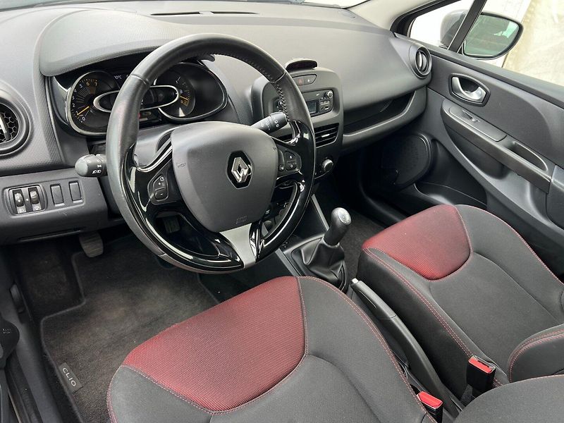 Renault Clio (2015) 1.2i 16V 54kW! Tažné! 2x kola! - fotka 12 z 26
