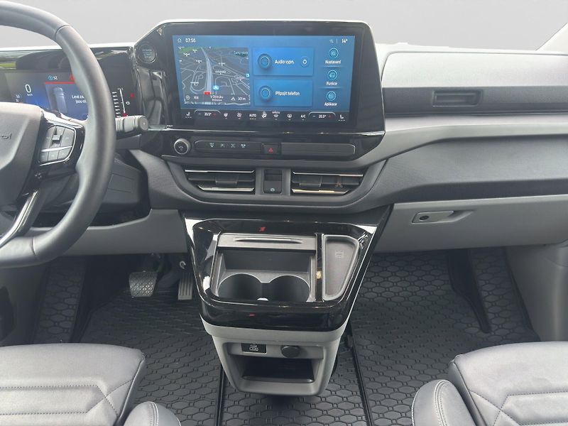 Ford Tourneo Custom (2024) 2,0 EcoBlue 125kW AWD - fotka 11 z 14