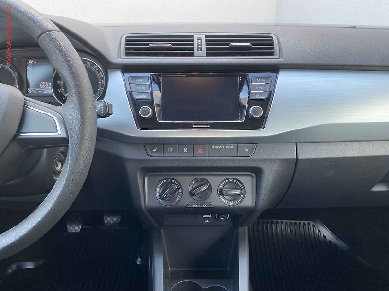 Škoda Fabia (2019) 1.0 TSi, Ambition - fotka 12 z 16