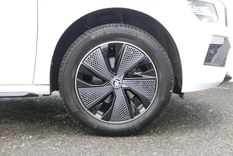 Škoda Kamiq (2025) 1.0 TSI 85 kW M6° Monte Carlo - fotka 27 z 30